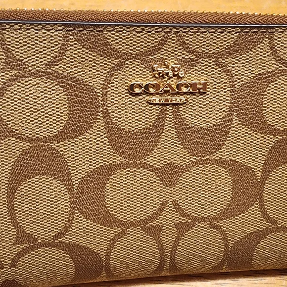 Coach Signature Canvas Zip Wallet in Brown - Picture 2 of 16